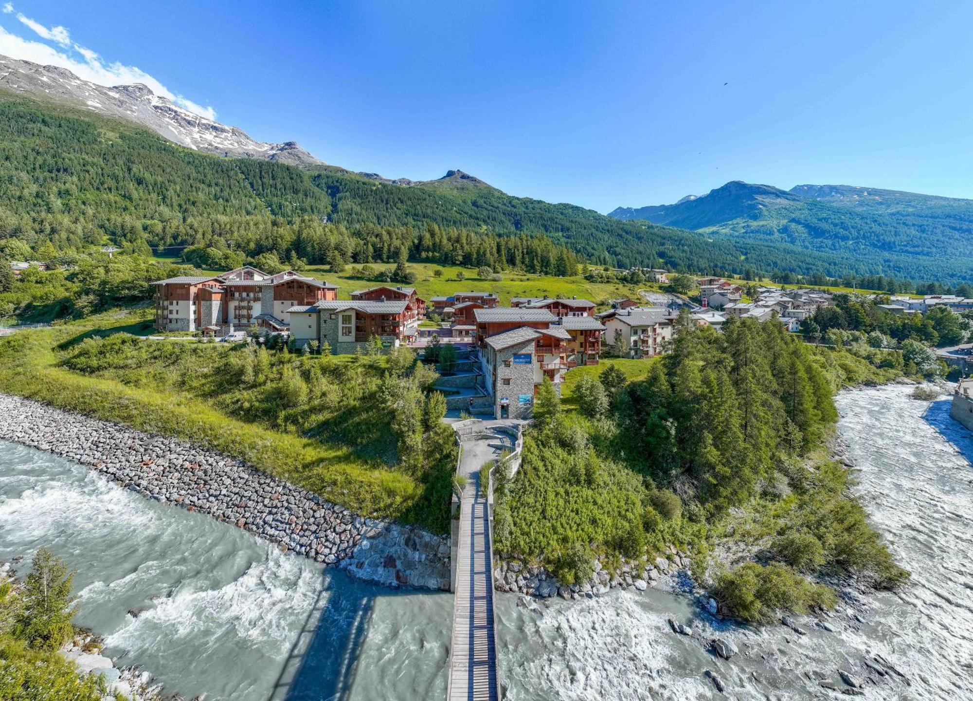 Residence Les Balcons De Val Cenis Village Ланслевиллар Экстерьер фото