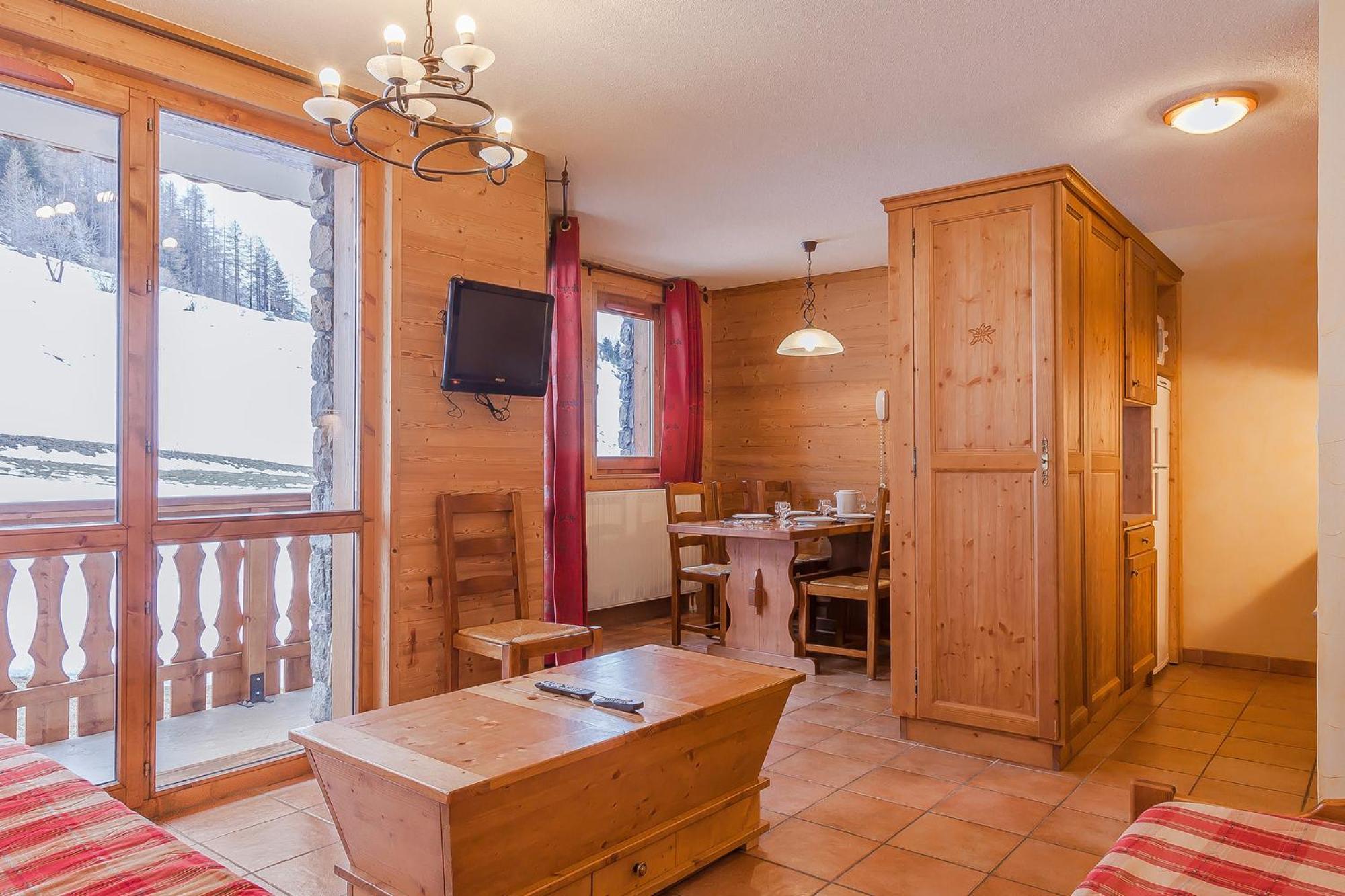 Residence Les Balcons De Val Cenis Village Ланслевиллар Экстерьер фото